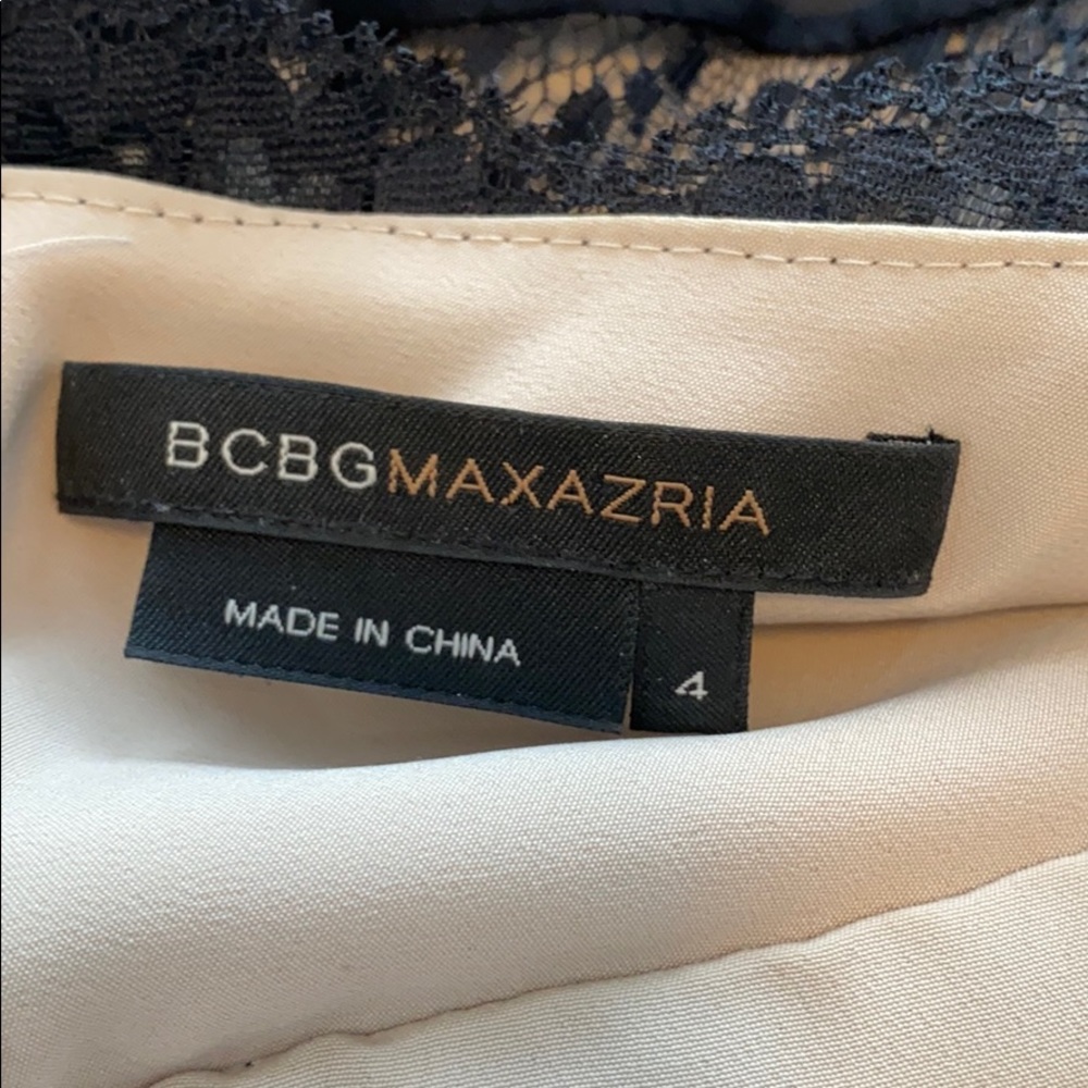 BCBG MAXAZRIA Black lace dress size 4 - Picture 4 of 6